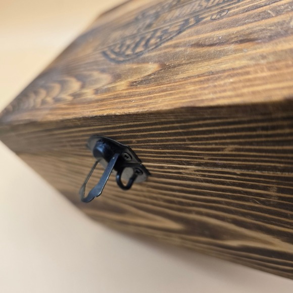 Harley-Davidson Whiskey Glass Set with Silicone Ice Tray and Wood Box 4pc Set - Picture 15 of 16